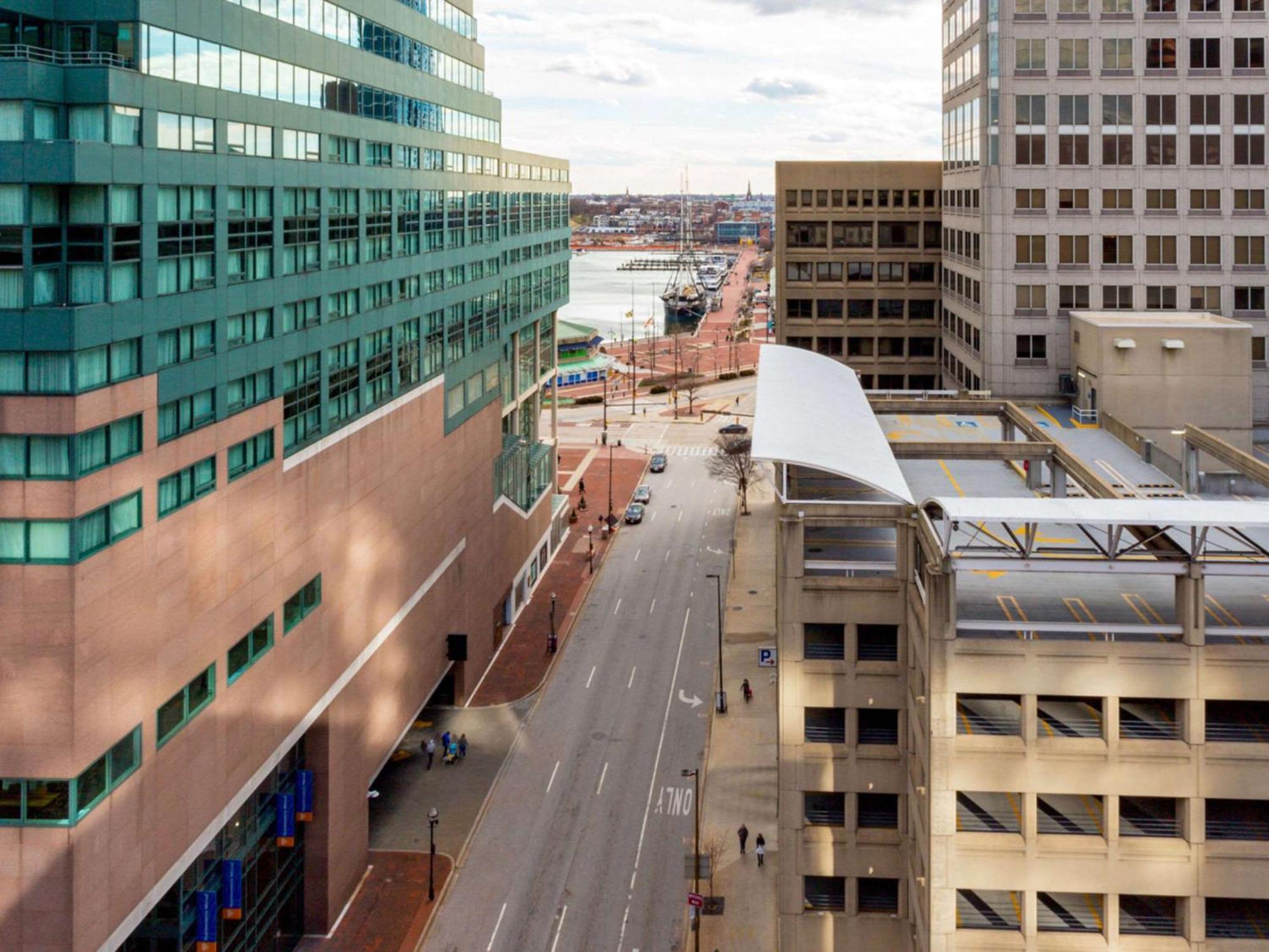Comfort Inn & Suites Baltimore Inner Harbor Exterior foto