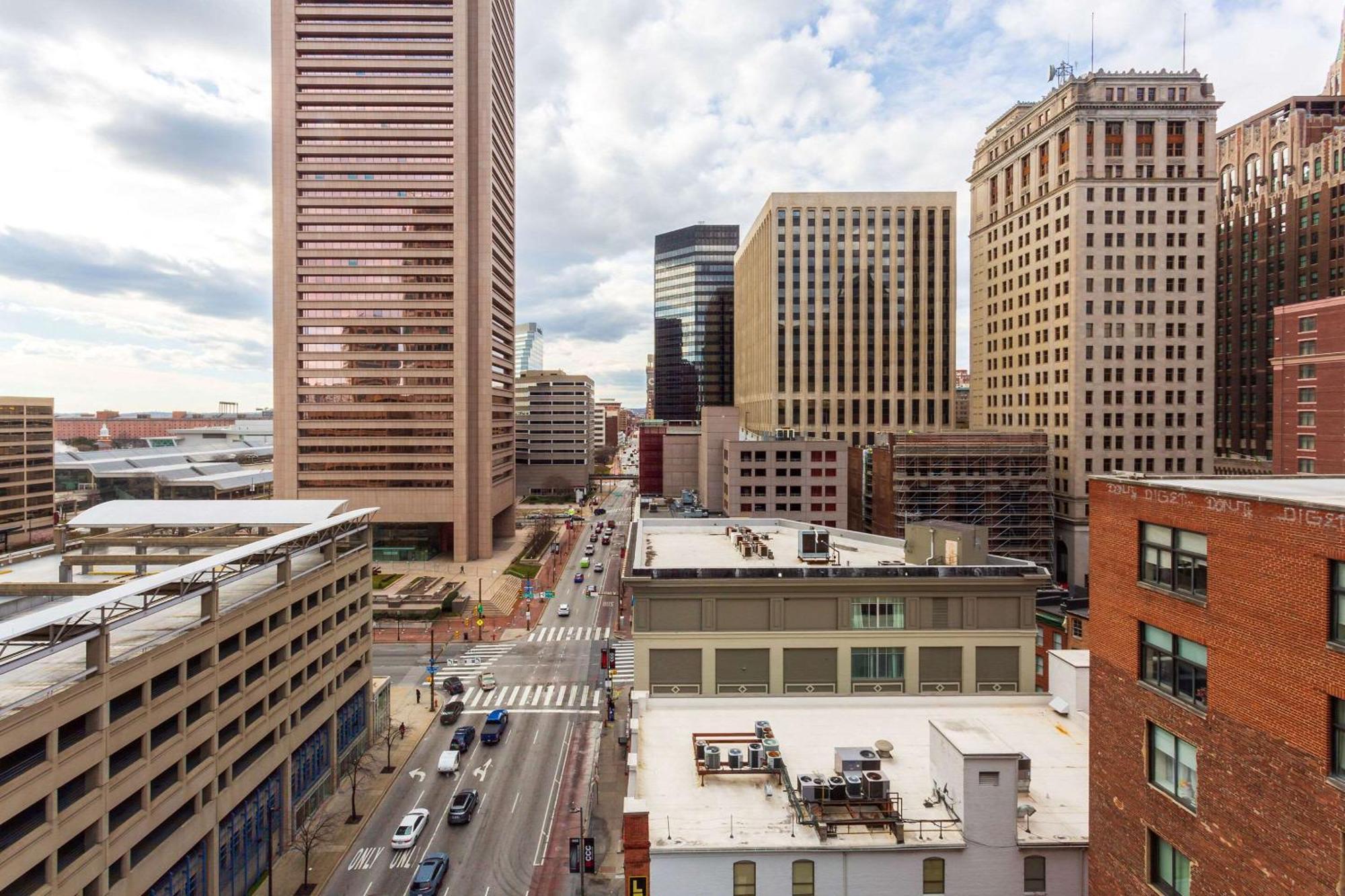 Comfort Inn & Suites Baltimore Inner Harbor Exterior foto